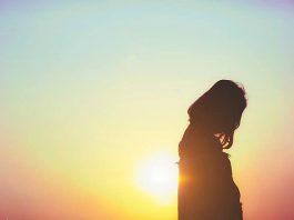 Yêu đơn phương là gì? Vậy yêu đơn phương là gì – lời bài hát